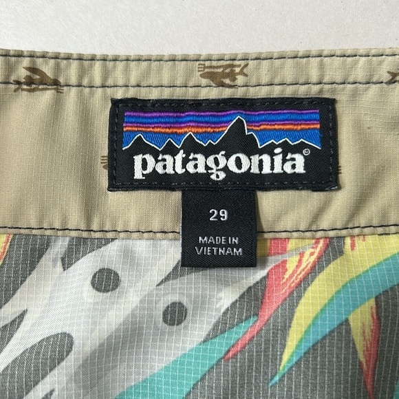 Men's Printed Stretch Planing Board Shorts 20", men’s size 29 waist, bird print - Picture 7 of 10